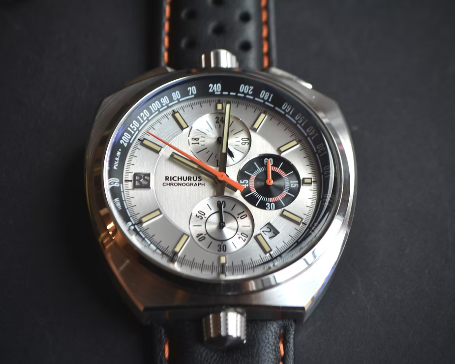 A Racing Bull with style – the Richurus Bullhead Chrono RS3 - RICHURUS WATCHES