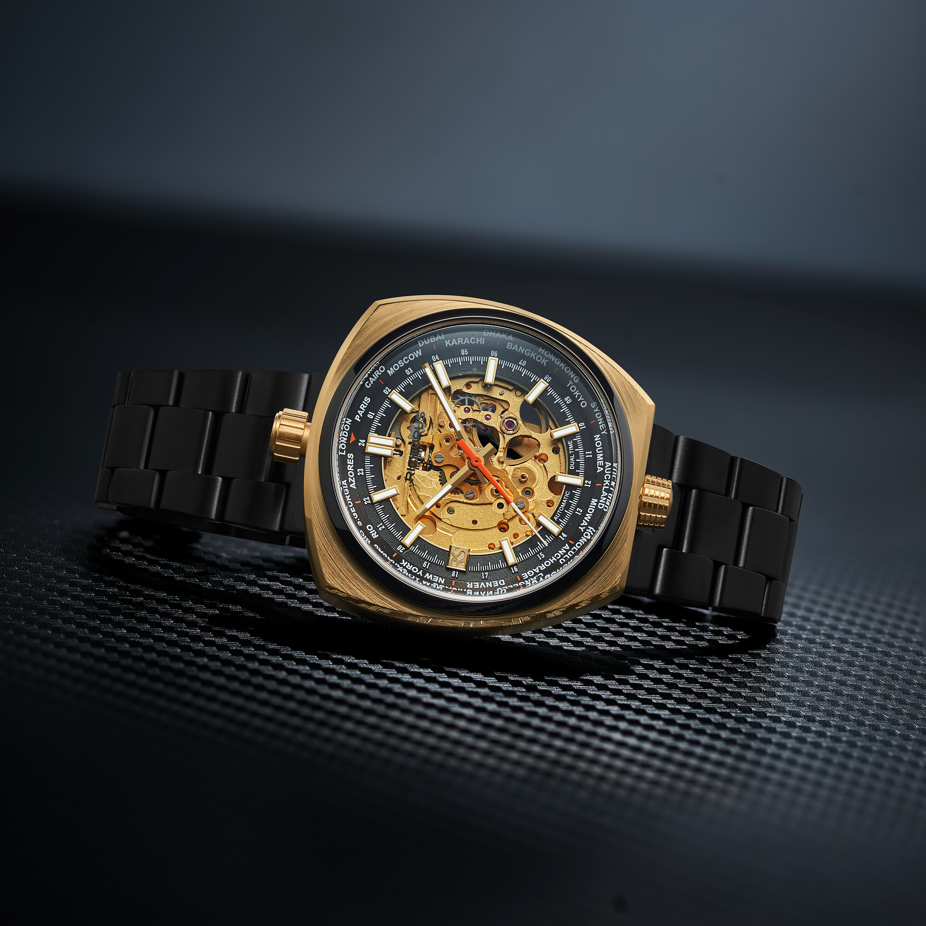 The Bullhead Automatic Skeleton – World Timer - Bracelet - Gold