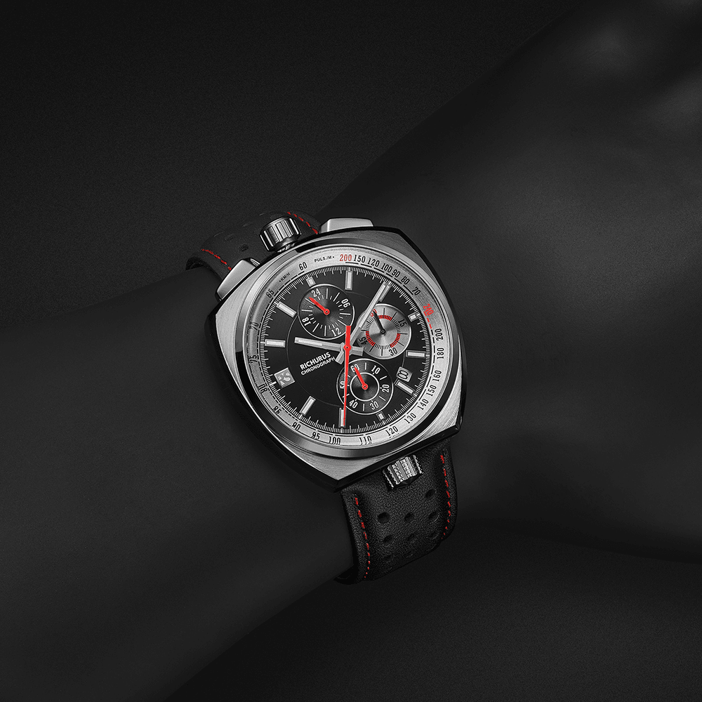 The Bullhead Chrono RS3 - Black - Racing-Inspired Classic - RICHURUS WATCHES