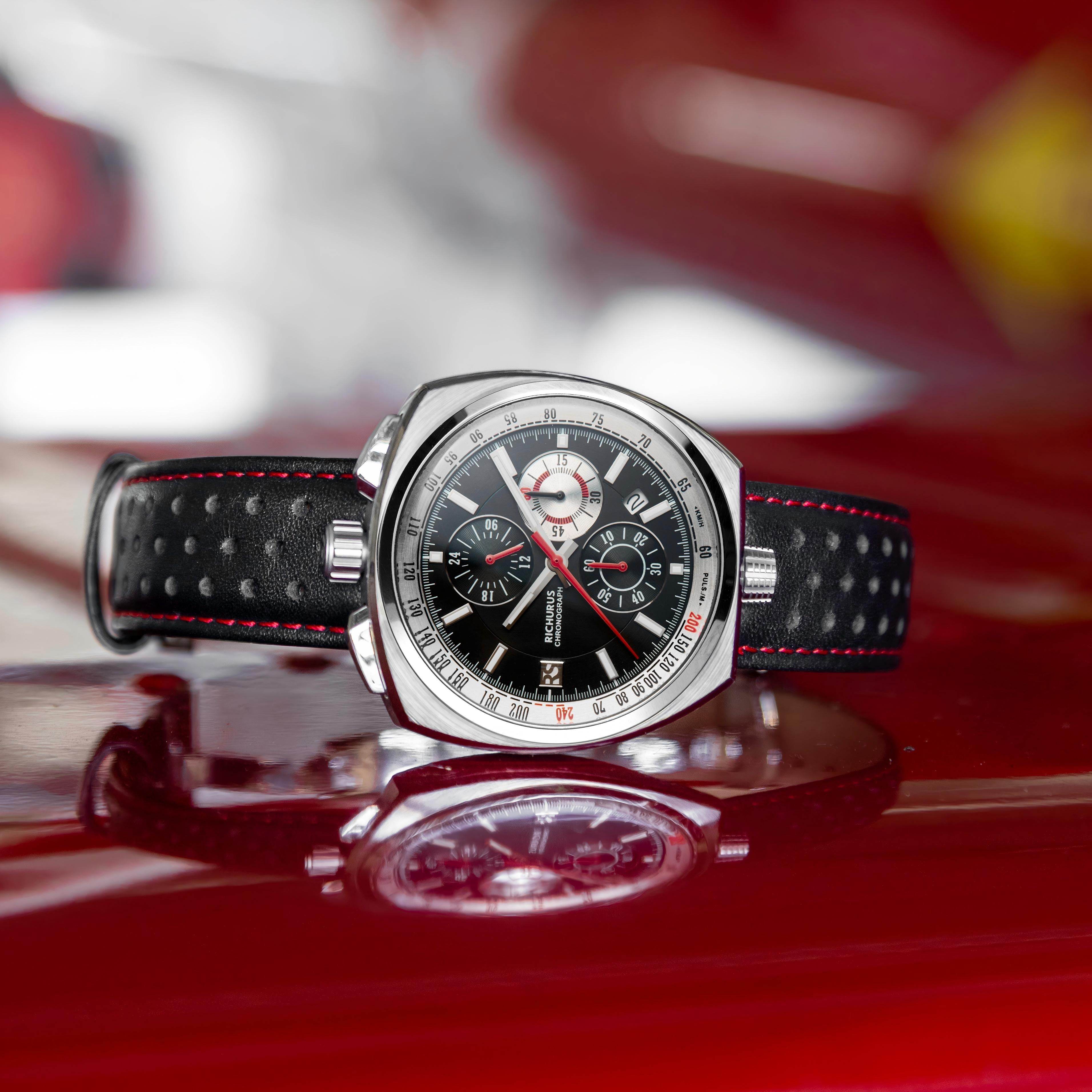 The Bullhead Chrono RS3 - Black - Racing-Inspired Classic - RICHURUS WATCHES