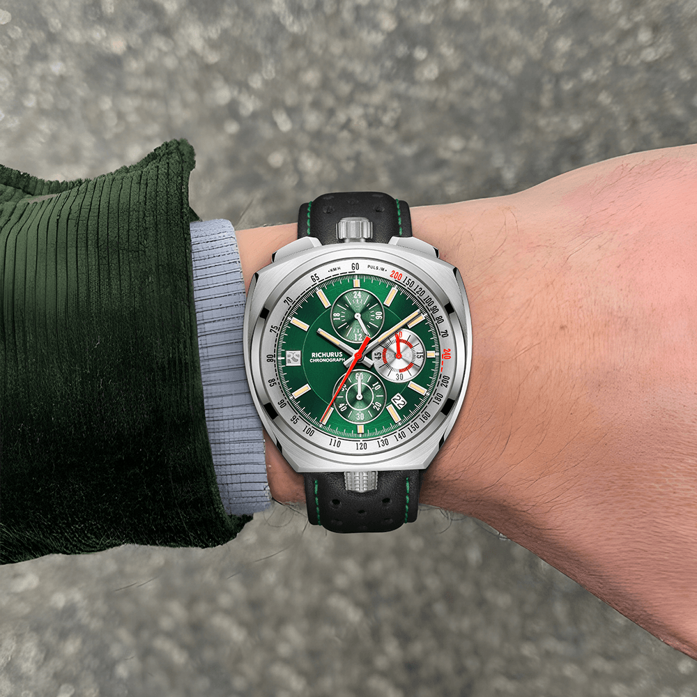 The Bullhead Chrono - Racing-Inspired Classic - Leather - Green - RICHURUS WATCHES