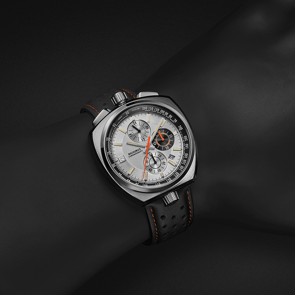 The Bullhead Chrono - Racing-Inspired Classic - Leather - Silver - RICHURUS WATCHES