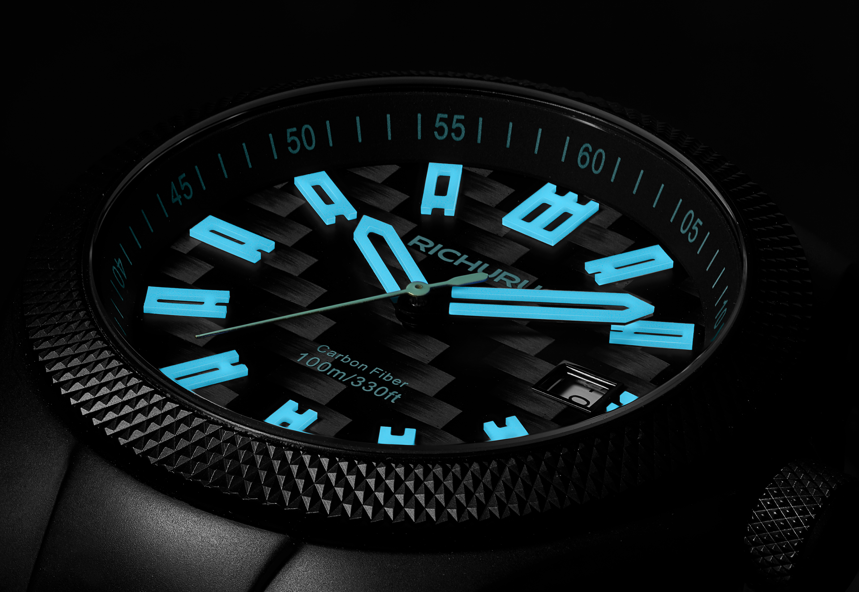 RS7 Carbon Shadow — Born from the Balance of Light and Shadow