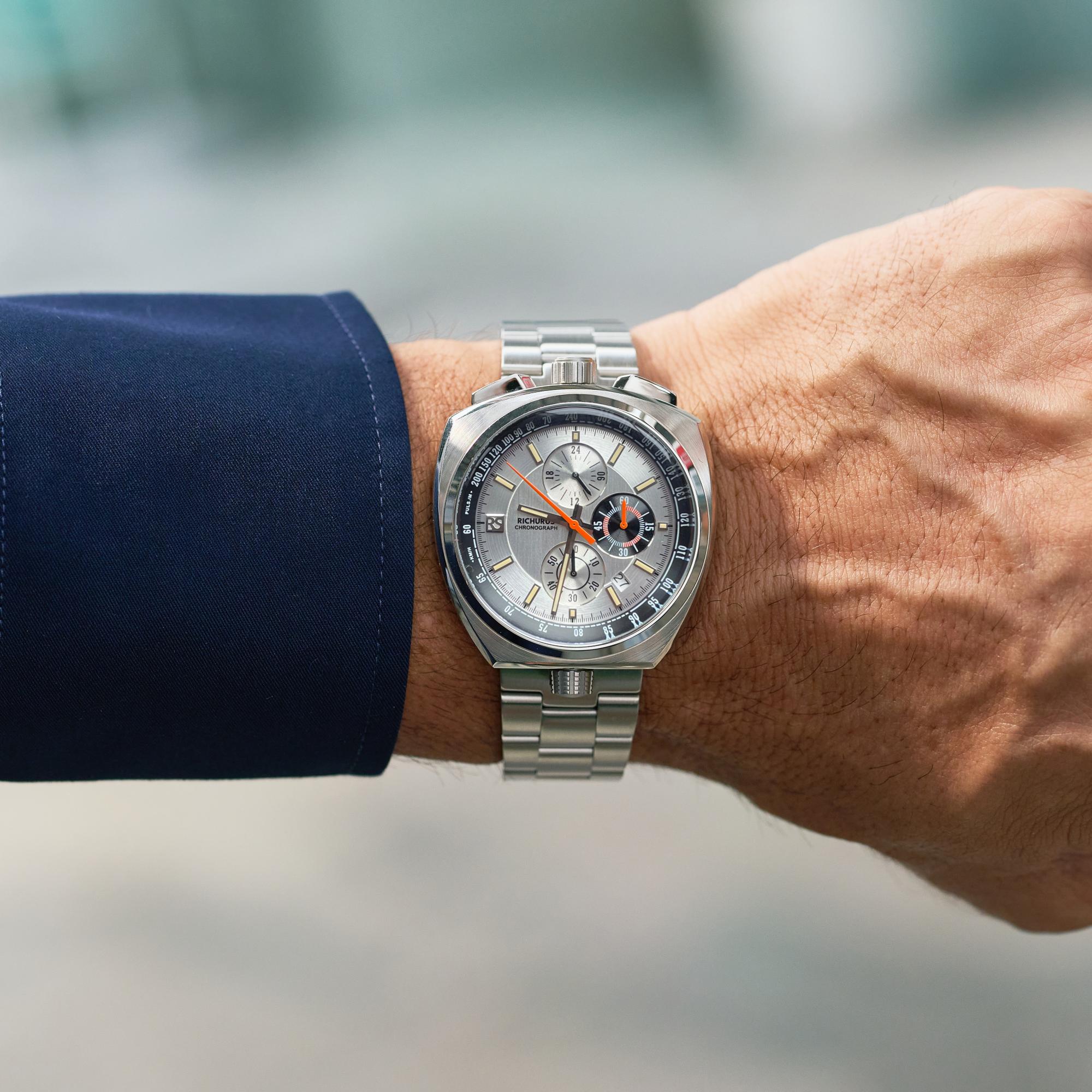 The Bullhead Chrono – Racing-Inspired Classic - Bracelet - Silver