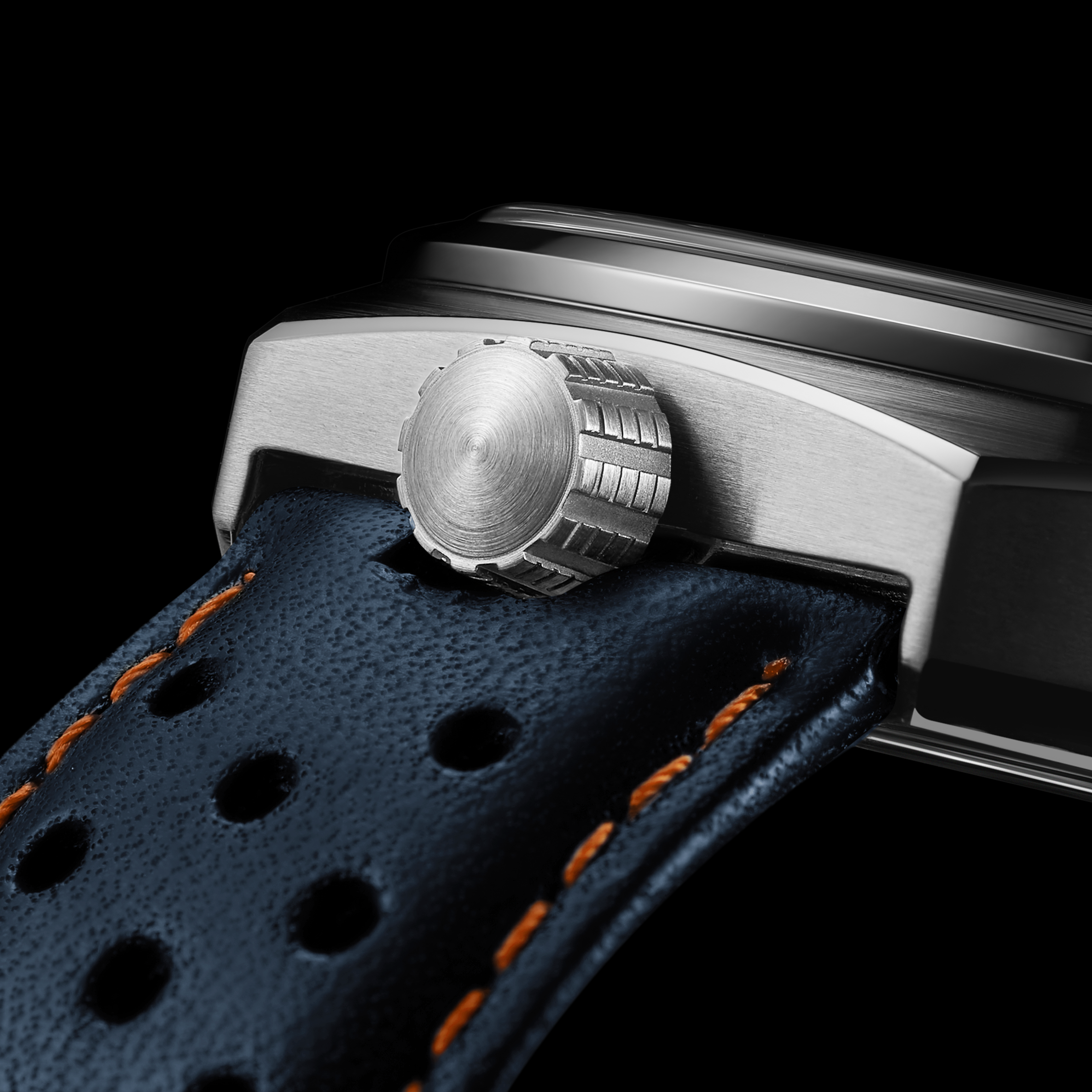 The Bullhead Chrono - Racing-Inspired Classic - Leather - Azure