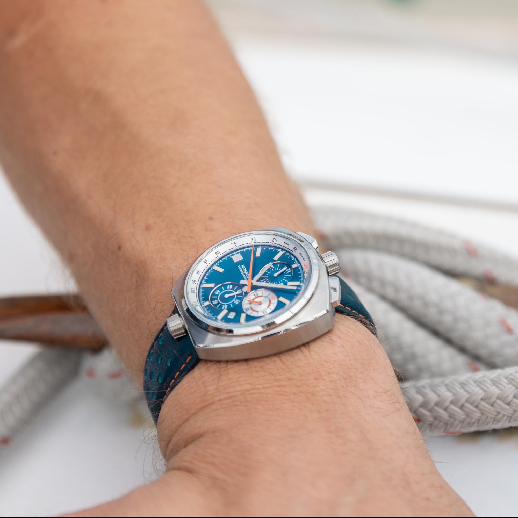 The Bullhead Chrono RS3 - Blue - Racing-Inspired Classic